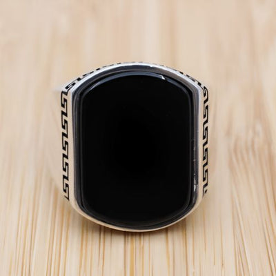 Obsidian Black Square-Cut Aqeeq Ring – 925 Silver